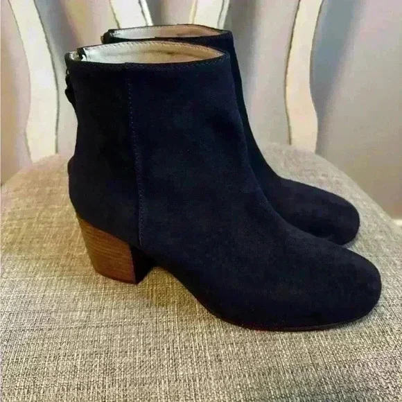 Boden Suede Ankle Boot Size 38/7.5US NAVY - Picture 4 of 8